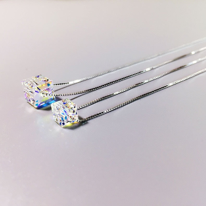 Short clavicle chain