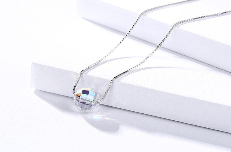 Short clavicle chain