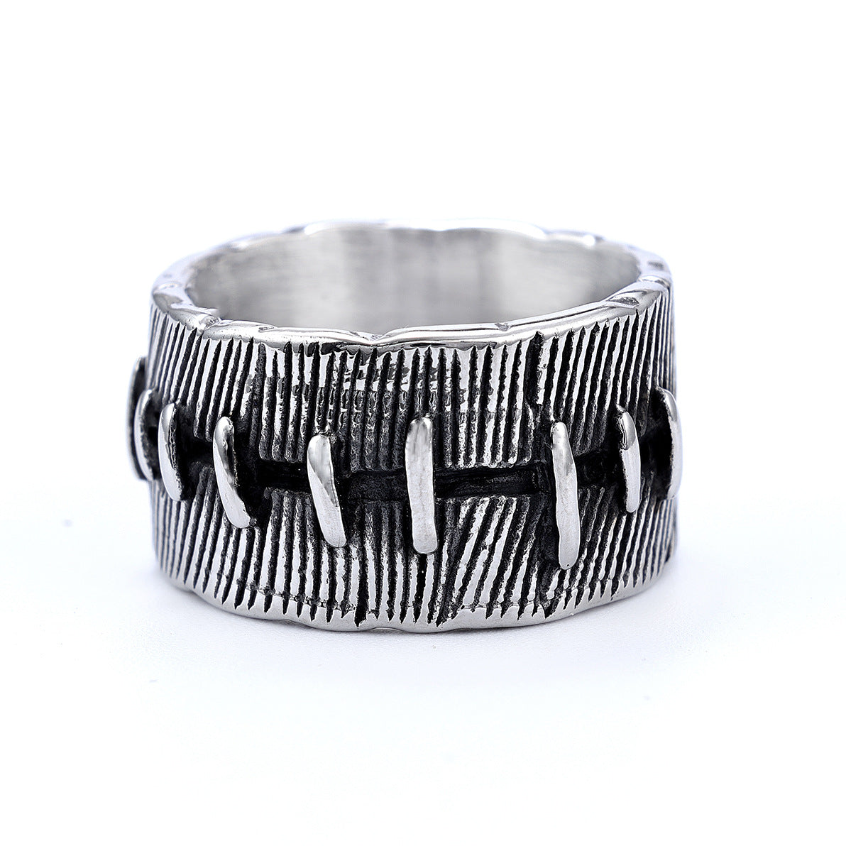 Niche Advanced Dark Punk Stitched Ring