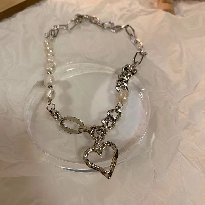 Women's All Match Pearl Heart Stitching Necklace